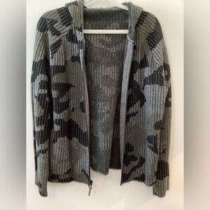 Skull Cashmere Ribbed Hooded Zip Cardigan in Olive Green and Black